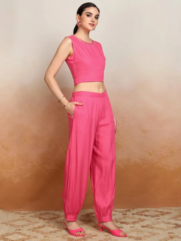 Vishudh Women Pink Printed Top With Trousers