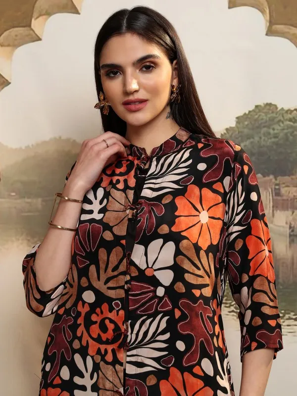 Vishudh Women Black Solid Top With Trousers