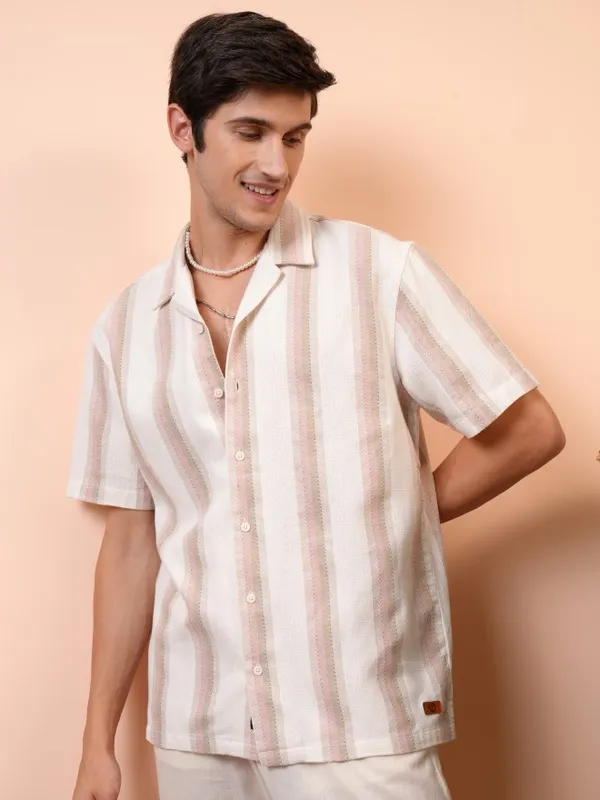  Locomotive Men Pink Striped Regular Fit Casual Shirts