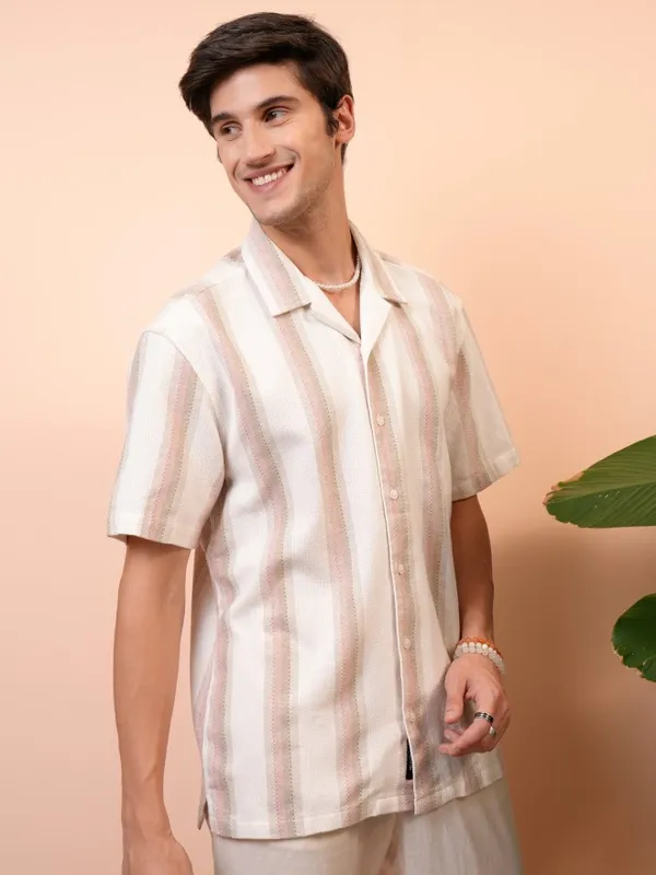  Locomotive Men Pink Striped Regular Fit Casual Shirts