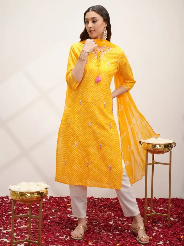 Women Kurta With Trouser & Dupatta