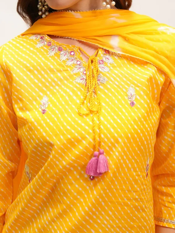 Women Kurta With Trouser & Dupatta