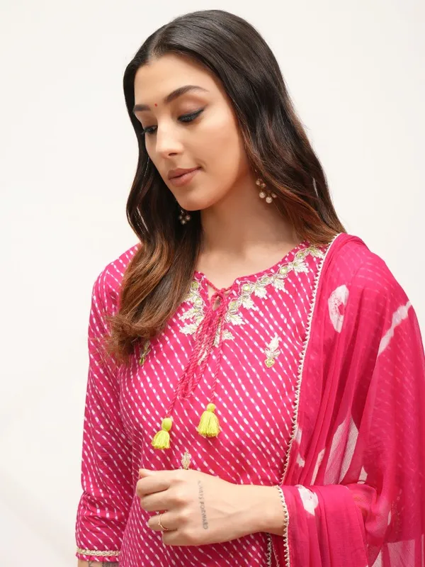  Vishudh Women Pink Embroidered Kurta Sets