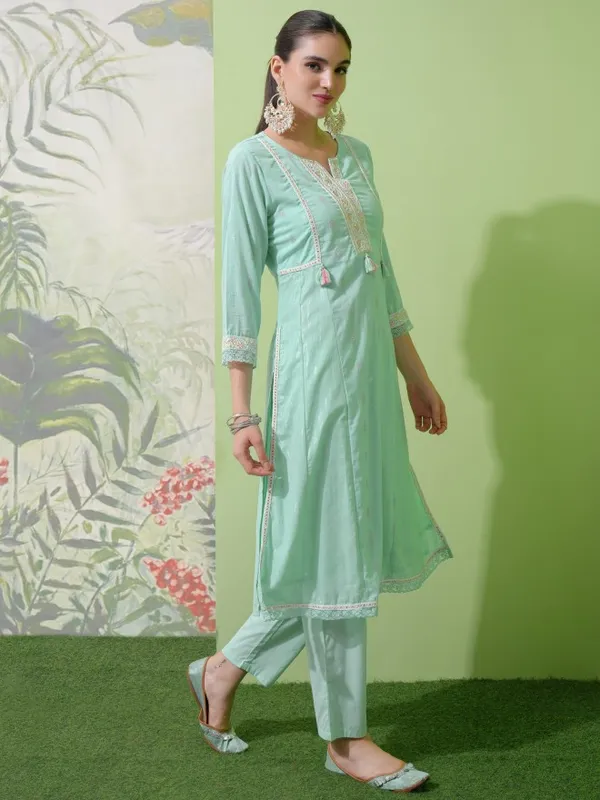 Vishudh Women Green Embroidered Kurta With Trouser And Dupatta