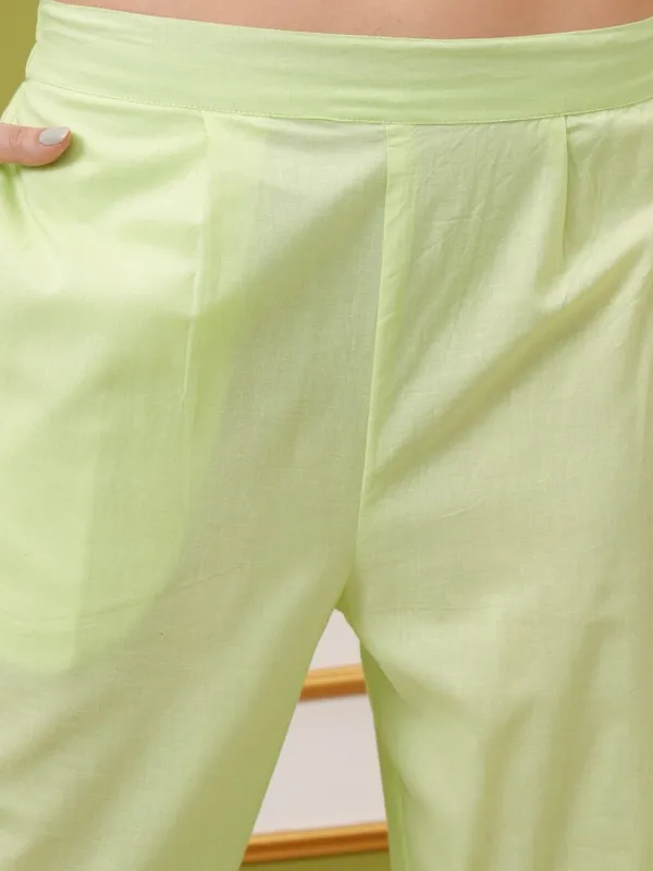 Vishudh Women Green Embroidered Kurta With Trouser And Dupatta