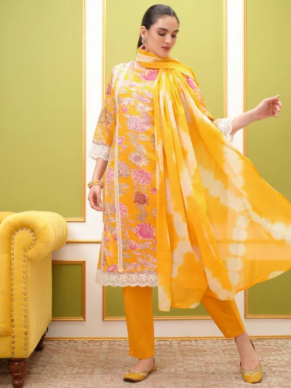 Women Kurta With Trouser & Dupatta