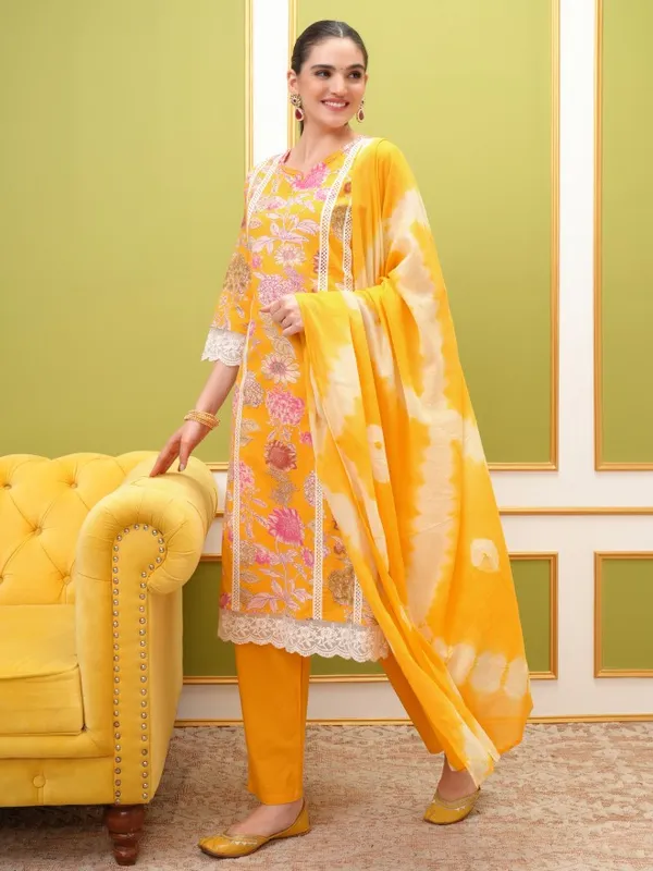  Vishudh Women Yellow Printed Kurta Sets