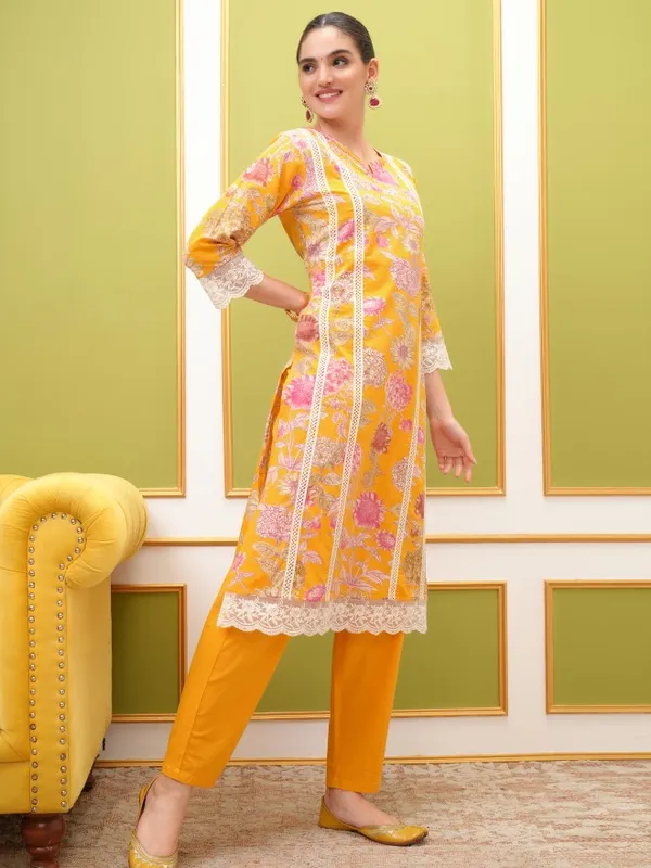  Vishudh Women Yellow Printed Kurta Sets