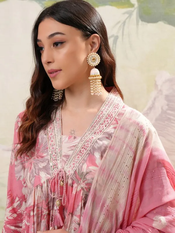 Women Kurta With Trousers & Dupatta