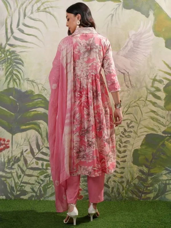 Women Kurta With Trousers & Dupatta