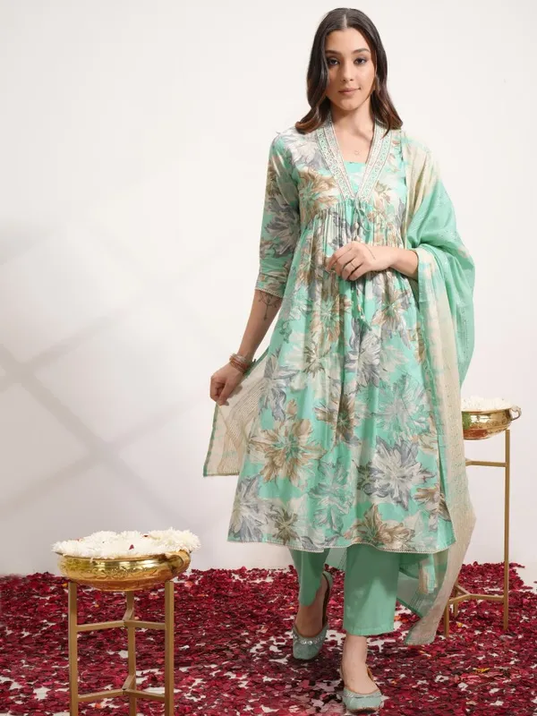  Vishudh Women Green Printed Kurta Sets