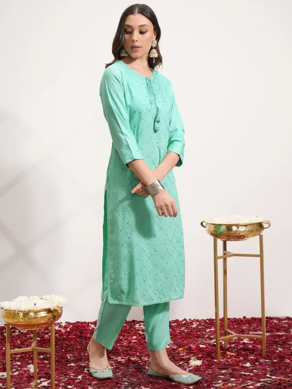  Vishudh Women Green Embroidered Kurta Sets