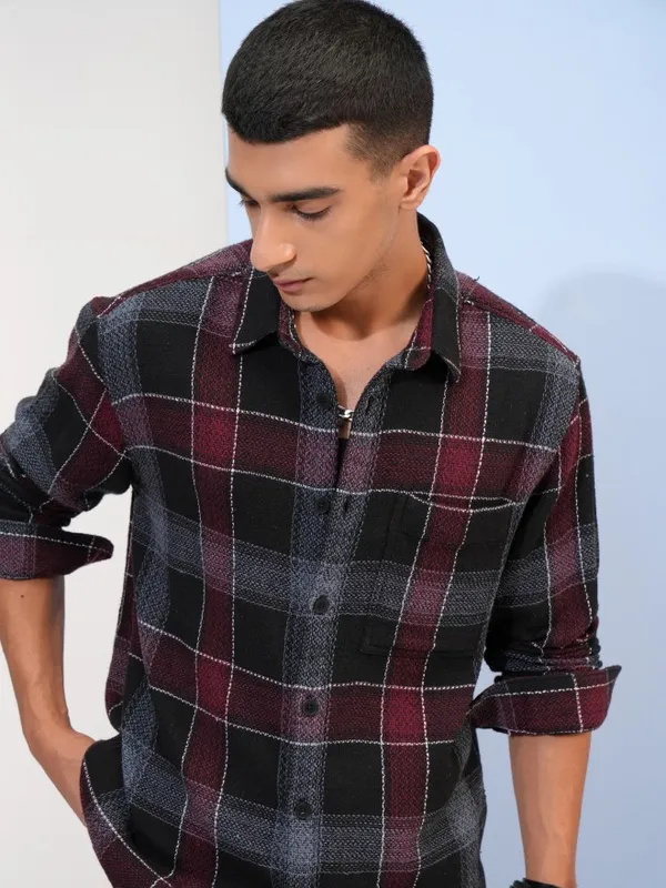  Highlander Men Black Checked Oversized Fit Casual Shirts