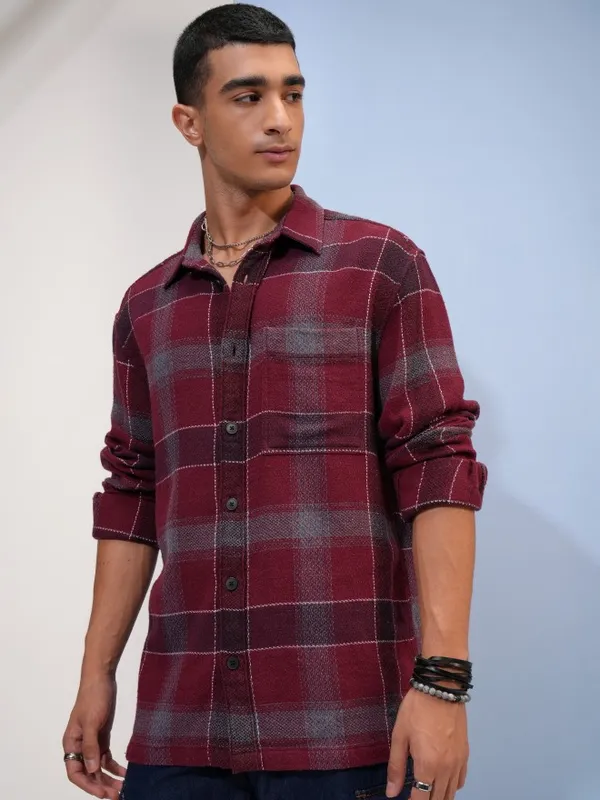  Highlander Men Maroon Checked Oversized Fit Casual Shirts