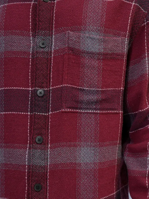  Highlander Men Maroon Checked Oversized Fit Casual Shirts