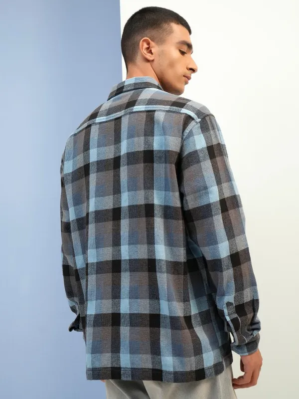  Highlander Men Blue Checked Oversized Fit Casual Shirts