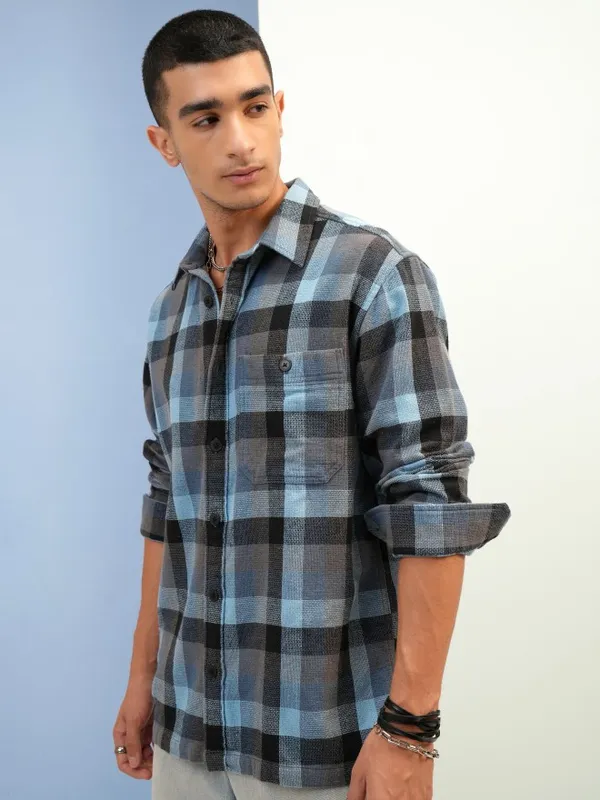  Highlander Men Blue Checked Oversized Fit Casual Shirts