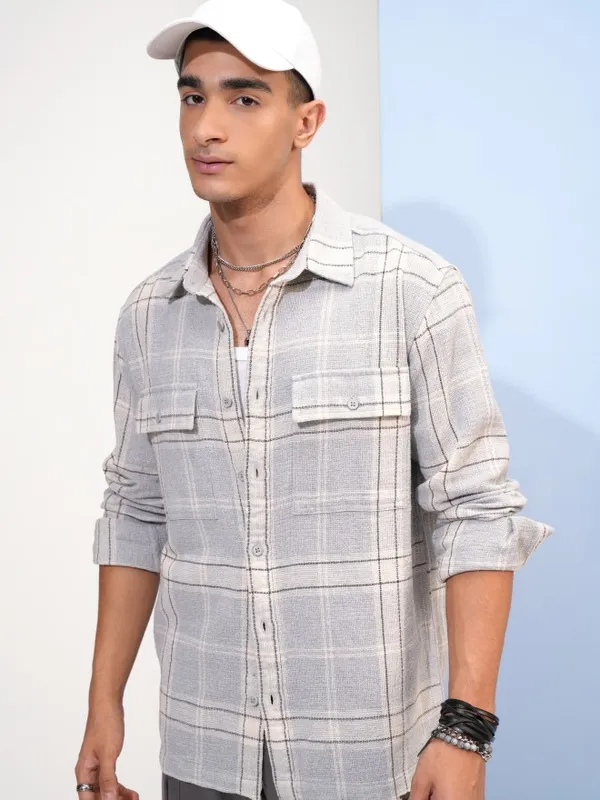  Highlander Men Grey Checked Oversized Fit Casual Shirts