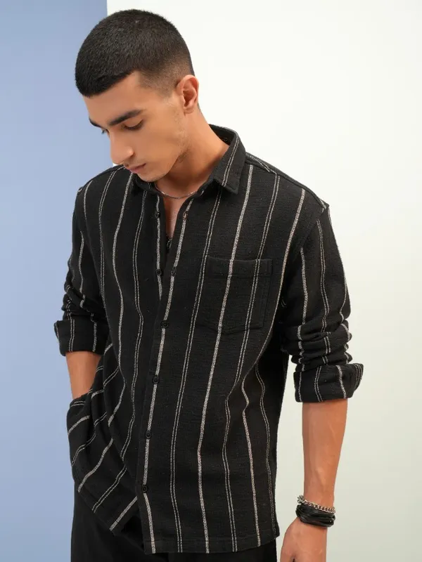 Highlander Men Black Striped Relaxed Fit Casual Shirts
