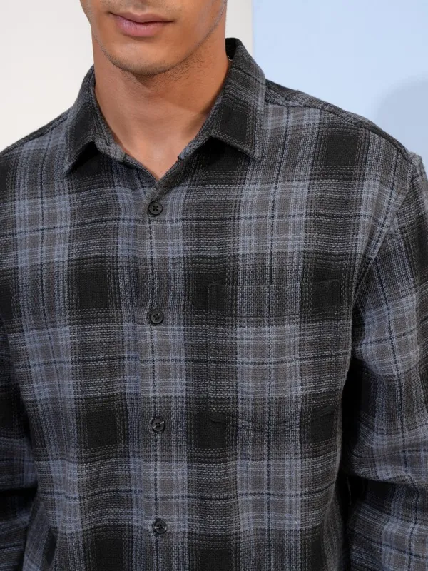  Highlander Men Black Checked Relaxed Fit Casual Shirts