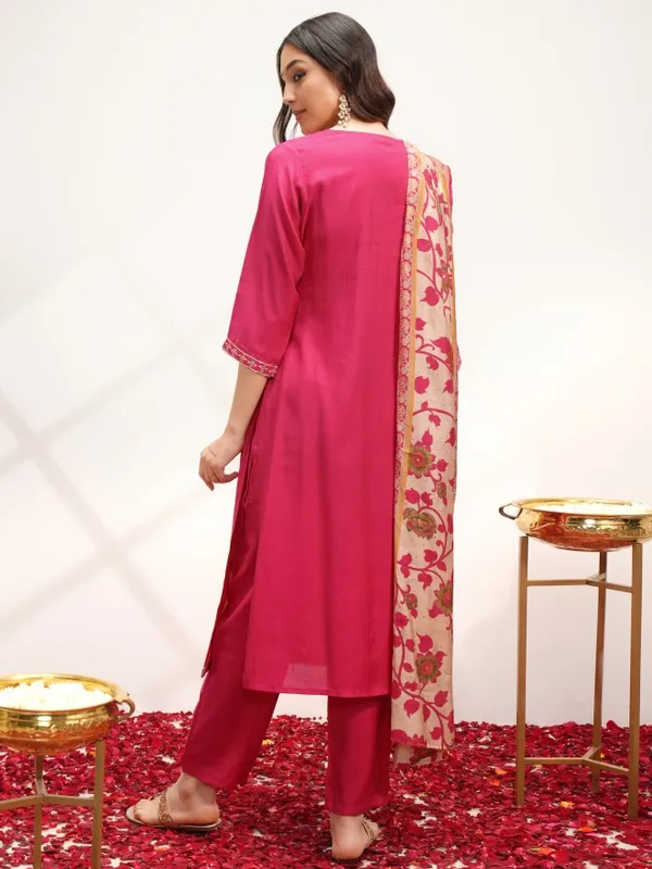  Vishudh Women Pink Embroidered Kurta Sets