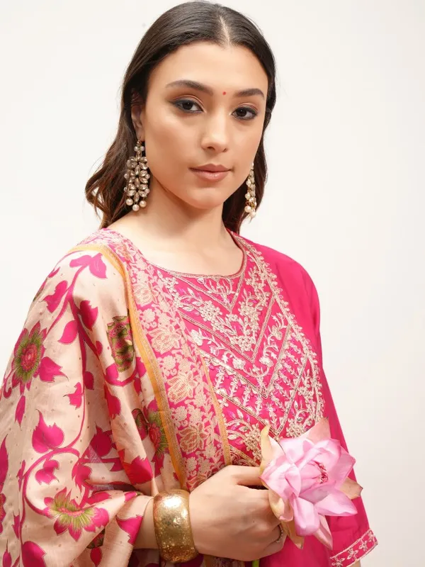  Vishudh Women Pink Embroidered Kurta Sets