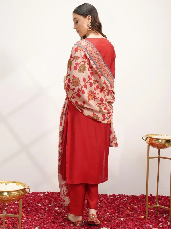  Vishudh Women Red Embroidered Kurta Sets