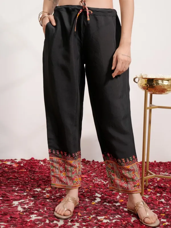  Vishudh Women Black Embroidered Kurta Sets