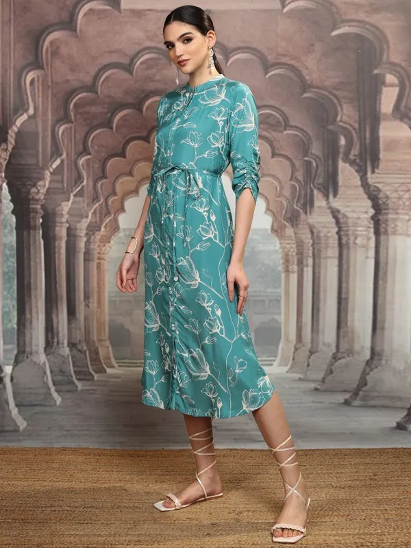 Vishudh Women Teal Printed Maxi Dress