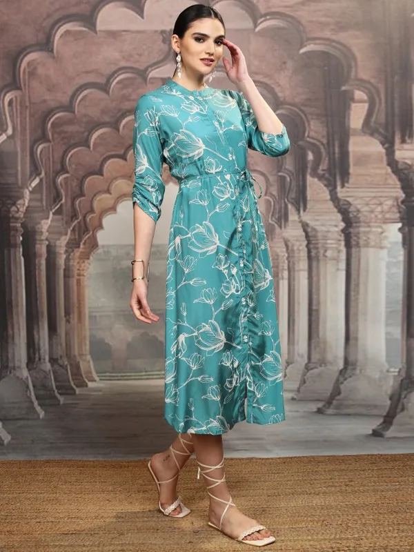 Vishudh Women Teal Printed Maxi Dress