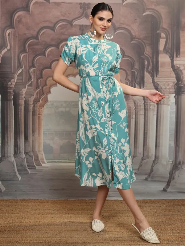 Vishudh Women Teal Printed Maxi Dress