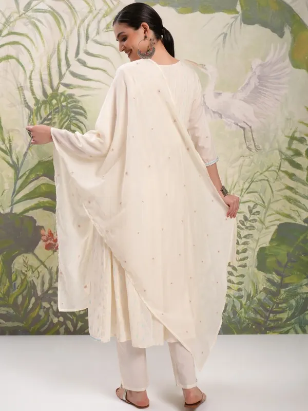 Vishudh Women Cream Embroidered Kurta With Trouser And Dupatta