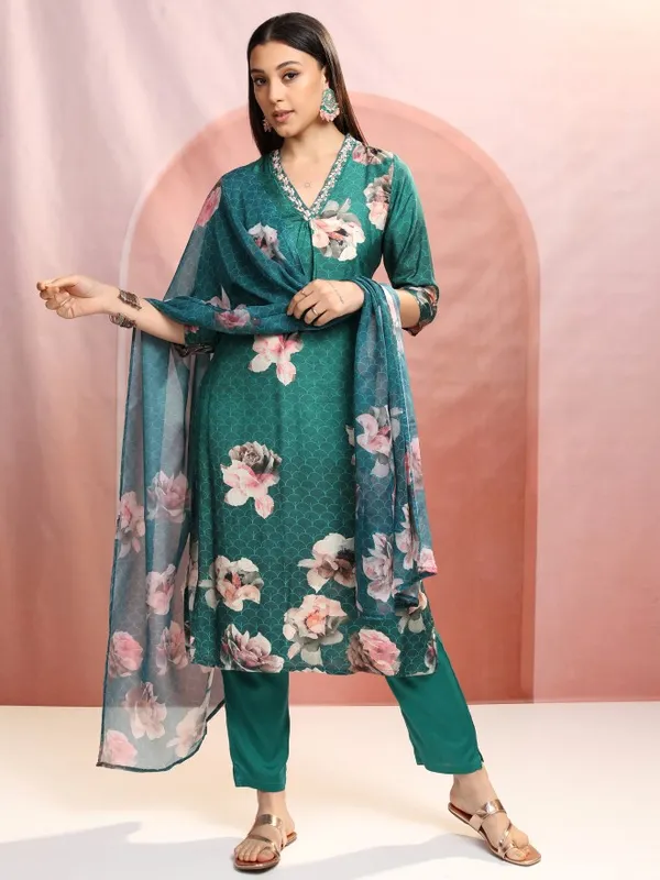 Vishudh Women Green Printed Kurta With Trousers And Dupatta