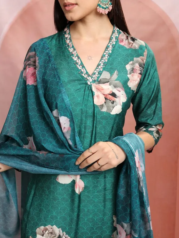 Vishudh Women Green Printed Kurta With Trousers And Dupatta