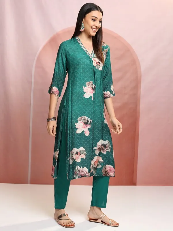 Vishudh Women Green Printed Kurta With Trousers And Dupatta