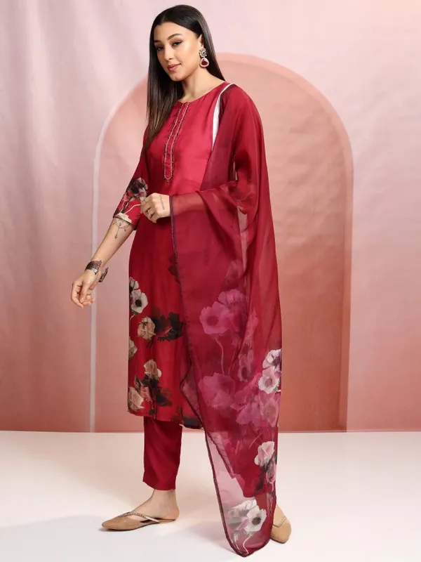 Women Kurta With Trouser And Dupatta