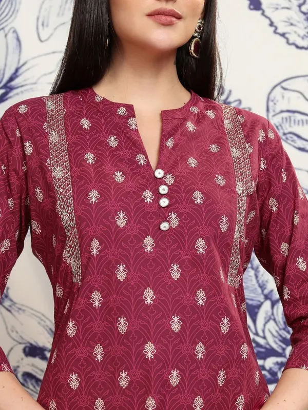 Vishudh Women Red Embroidered A-Line Kurta