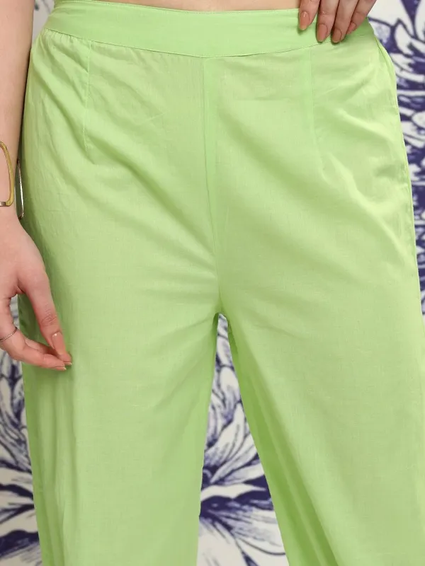 Vishudh Women Green Tunic With Trouser