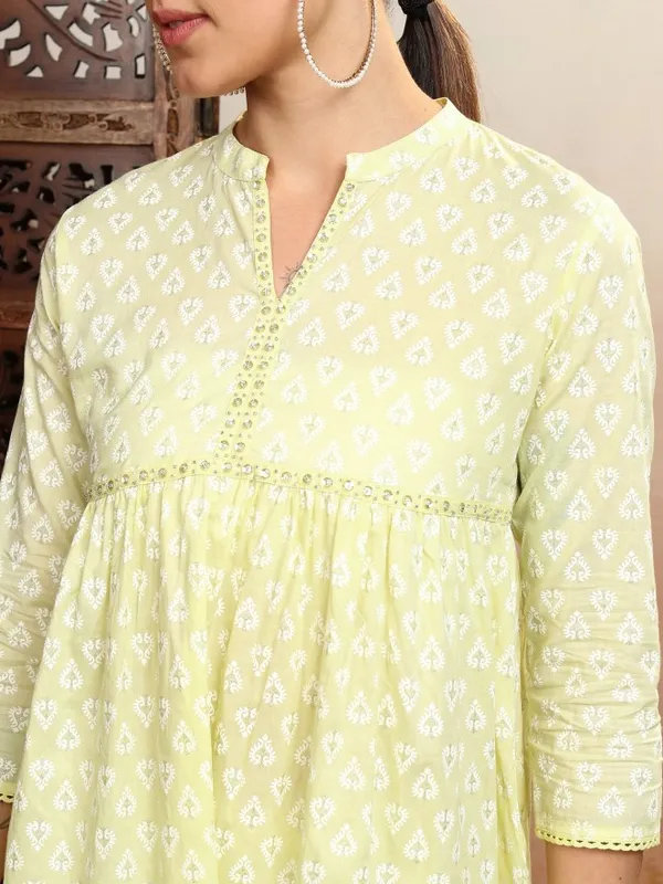 Vishudh Women Yellow Top With Trousers Co-Ords