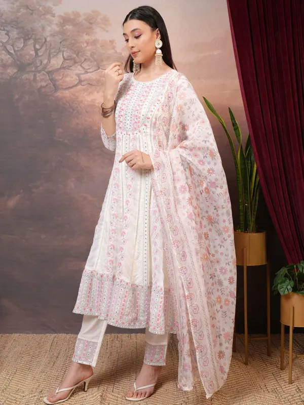 Women Kurta With Trousers & Dupatta