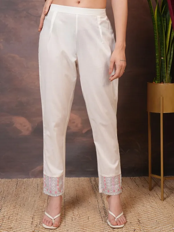 Women Kurta With Trousers & Dupatta