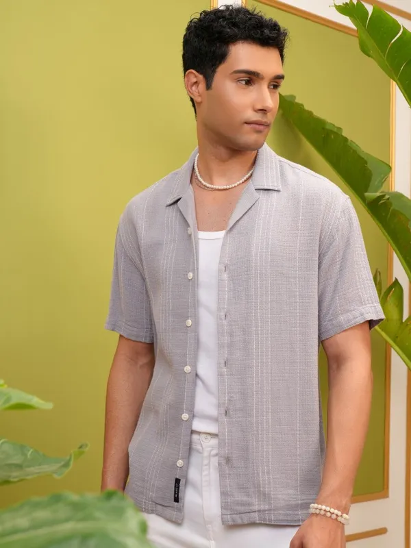 Locomotive Men Grey Striped Relaxed Fit Casual Shirt