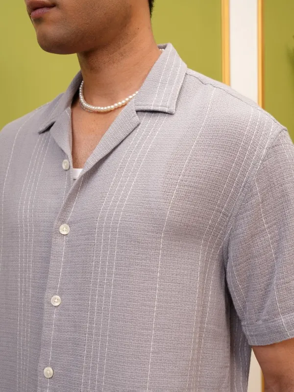 Locomotive Men Grey Striped Relaxed Fit Casual Shirt