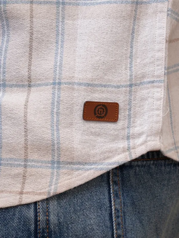 Locomotive Premium Men White Checked Relaxed Fit Casual Shirt