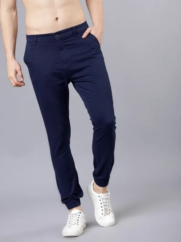  Highlander Men Blue Slim Fit Solid Casual Trousers