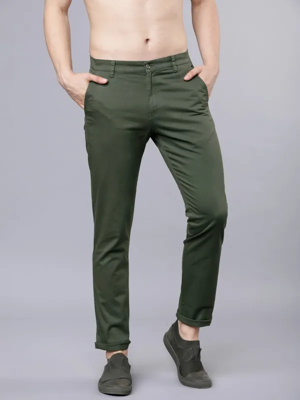  Highlander Men Olive Slim Fit Solid Casual Trousers