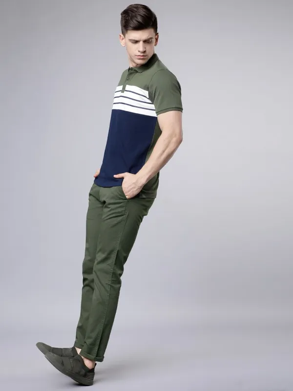  Highlander Men Olive Slim Fit Solid Casual Trousers