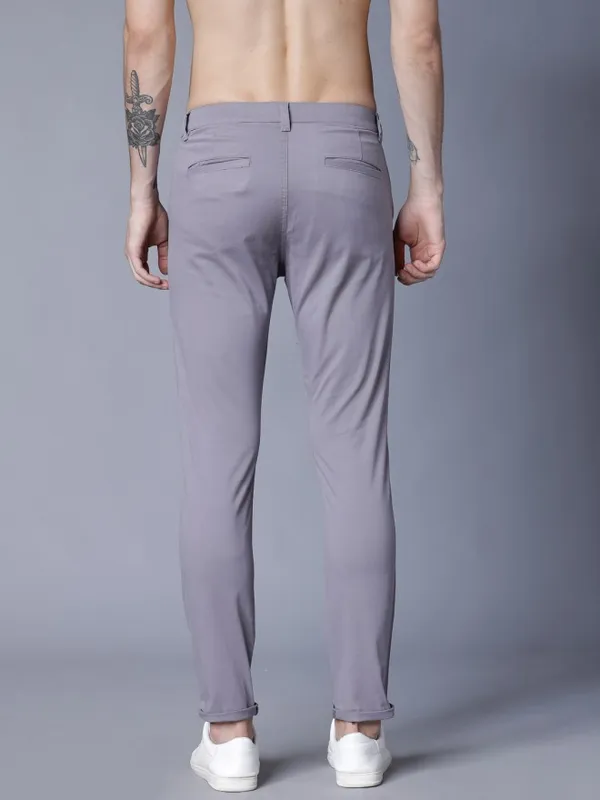  Highlander Men Grey Slim Fit Solid Casual Trousers