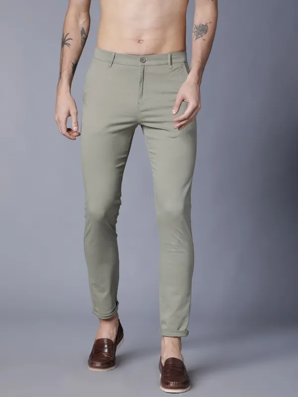  Highlander Men Green Slim Fit Solid Casual Trousers