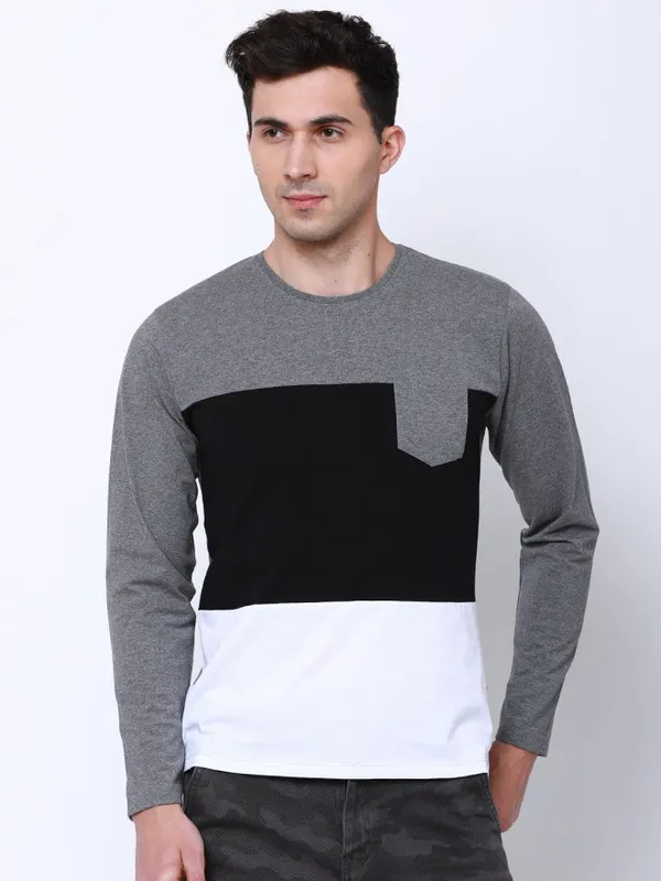  Highlander Men Grey Colourblocked Round Neck T-Shirts